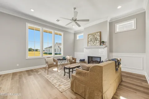 $393,990 | 202 Keystone Drive, Scott, LA 70583