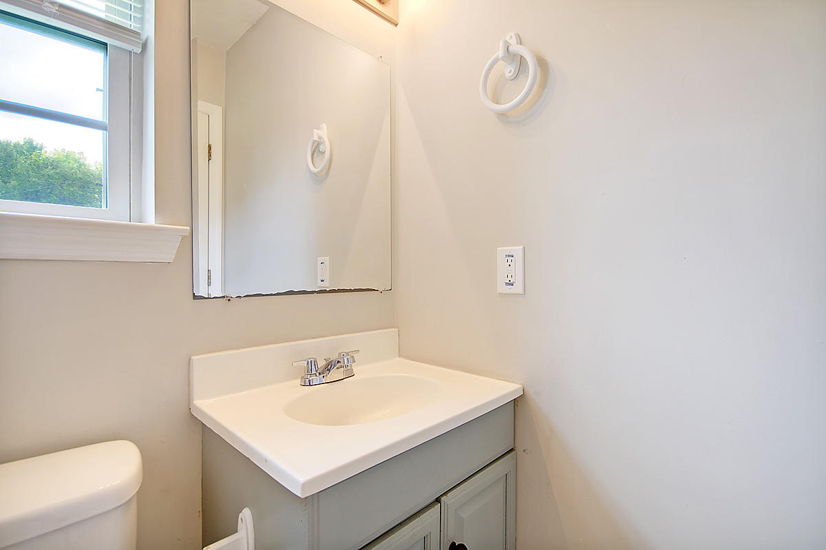 5064 Manor Road Hollywood, SC 29449 - Photo 29 of 31 CREM_5064 Manor_032