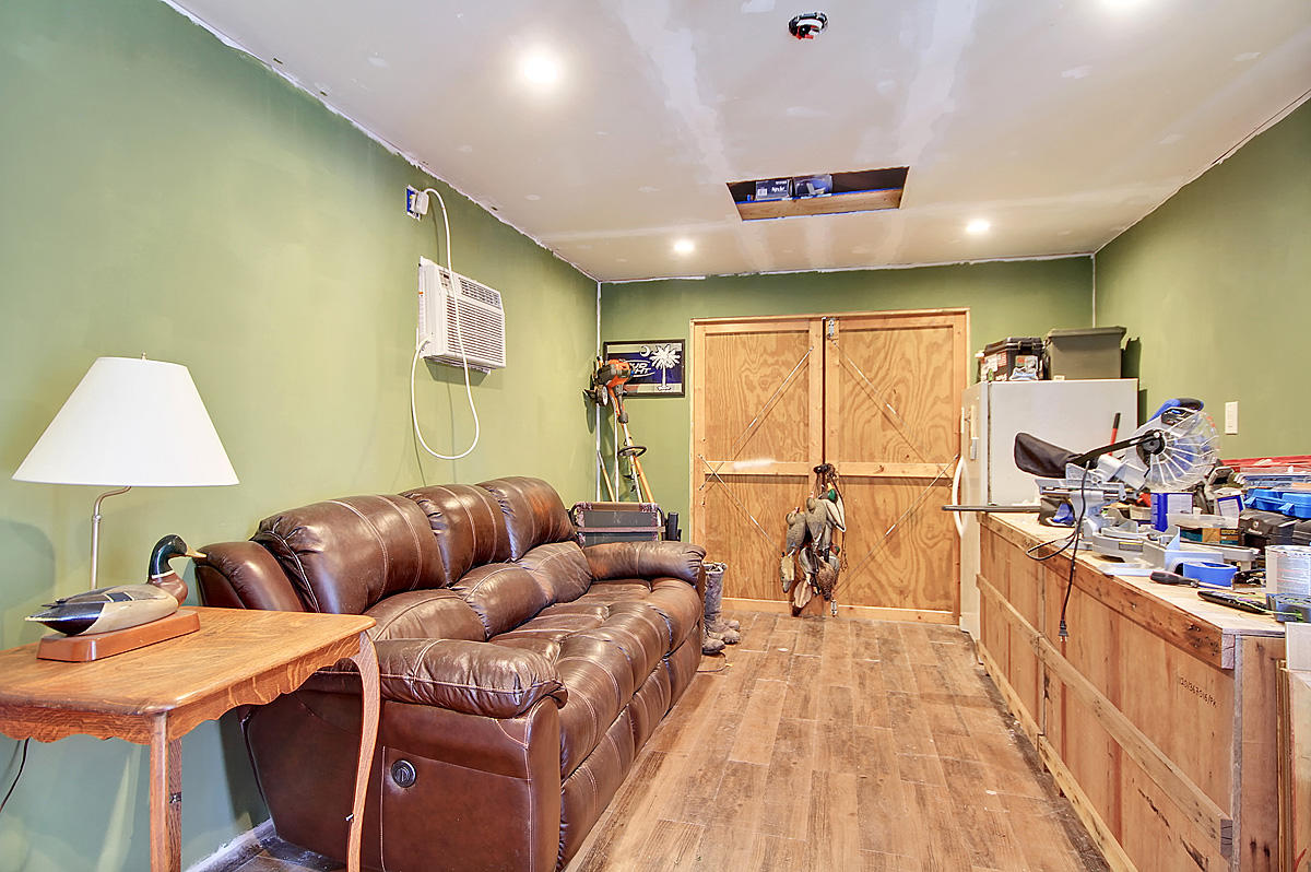 5064 Manor Road Hollywood, SC 29449 - Photo 30 of 31 CREM_5064 Manor_034