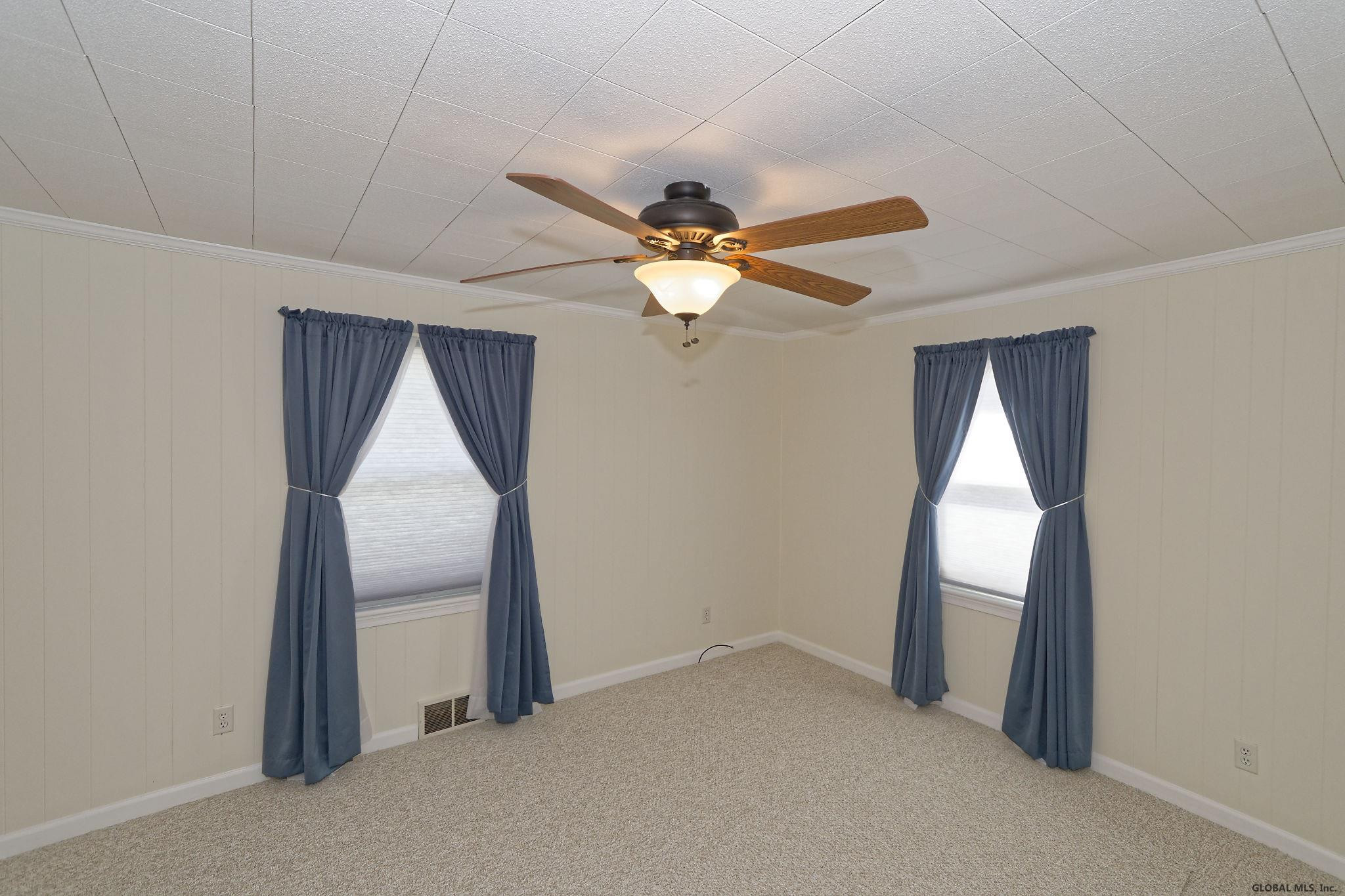 2914 Windermere Road Schenectady, NY 12304 - Photo 15 of 30 Photo 16