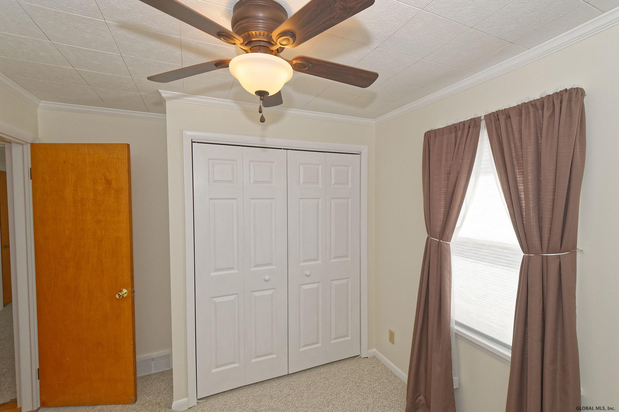 2914 Windermere Road Schenectady, NY 12304 - Photo 17 of 30 Photo 18