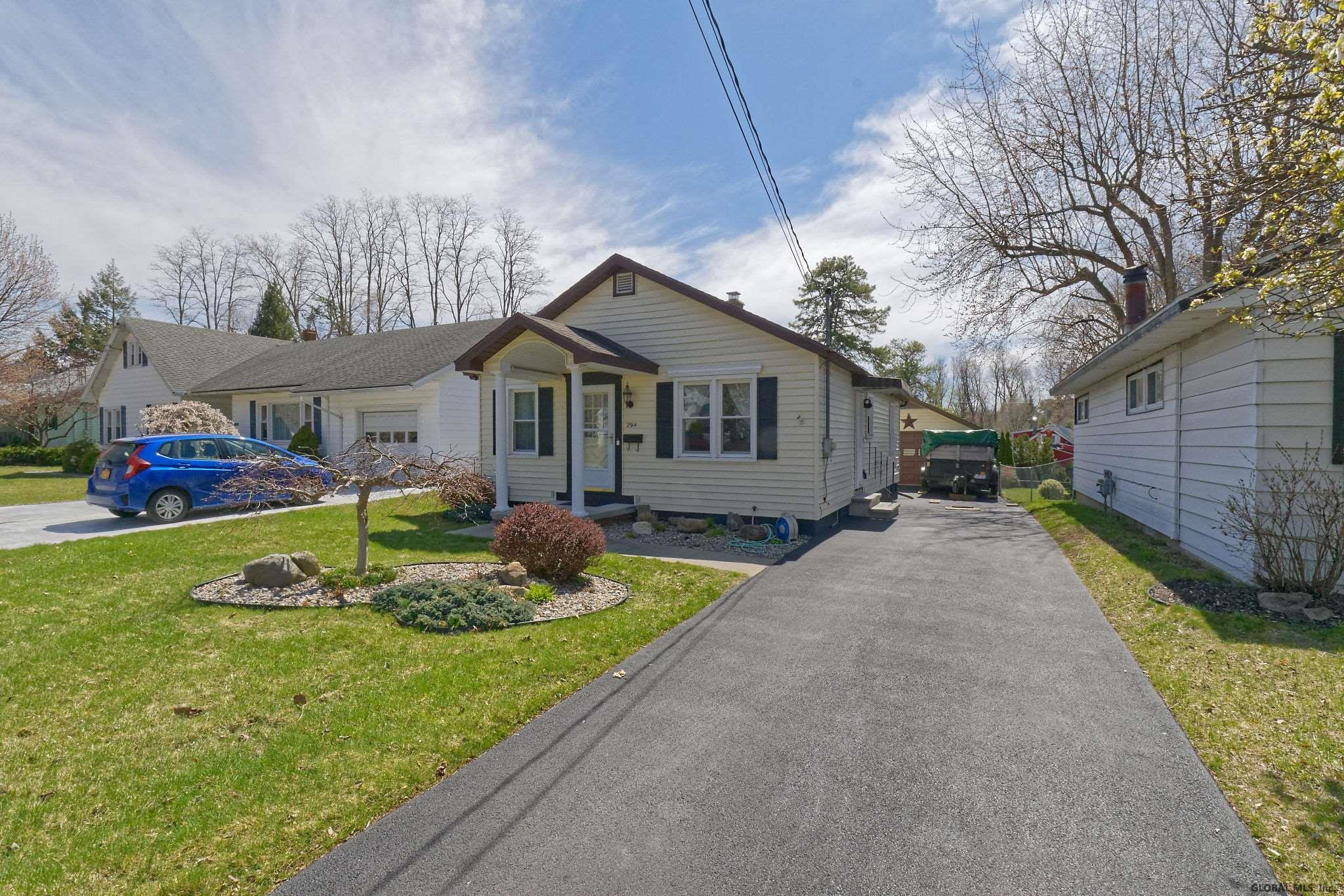 2914 Windermere Road Schenectady, NY 12304 - Photo 2 of 30 Photo 3