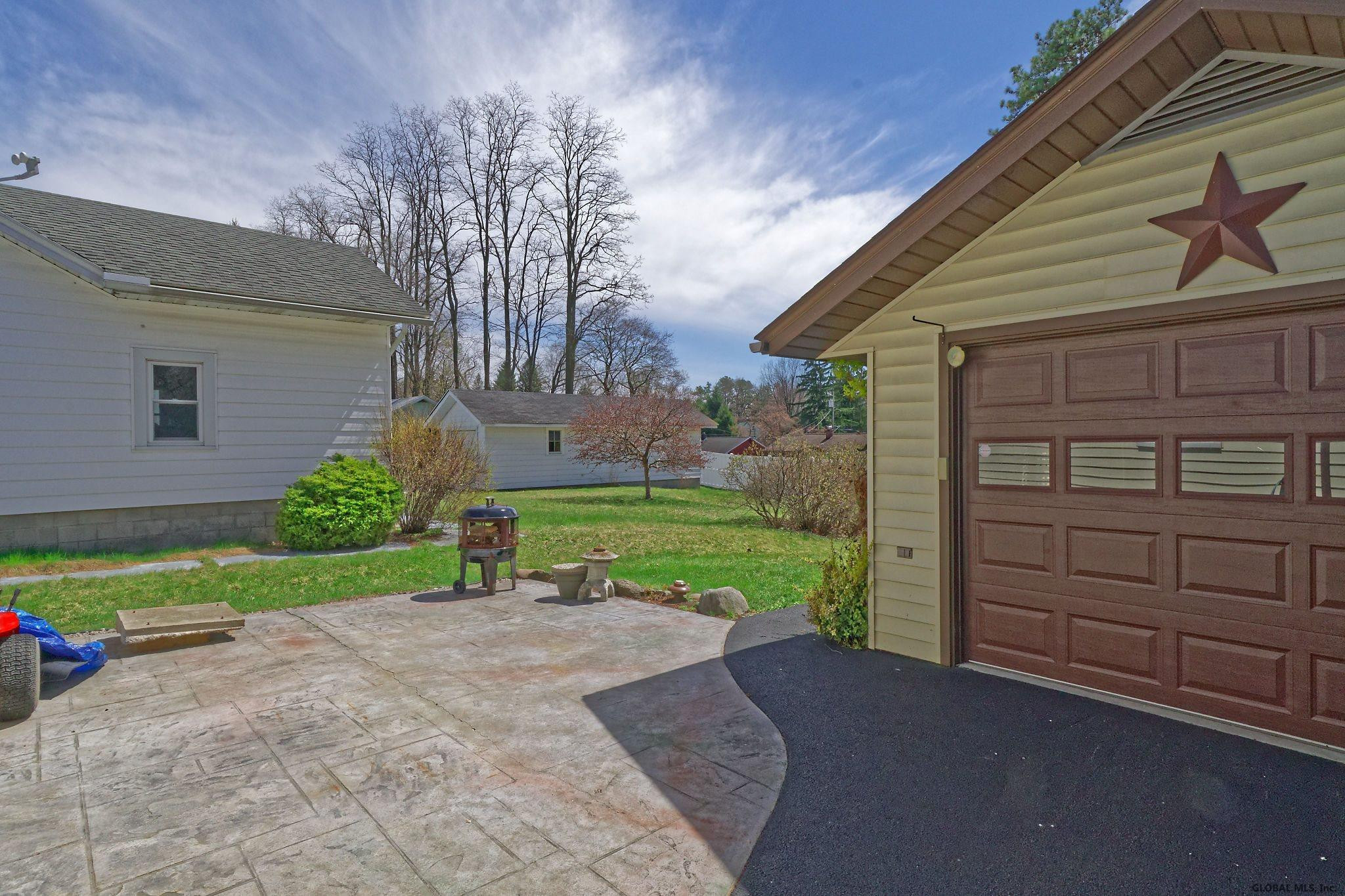 2914 Windermere Road Schenectady, NY 12304 - Photo 24 of 30 Photo 25