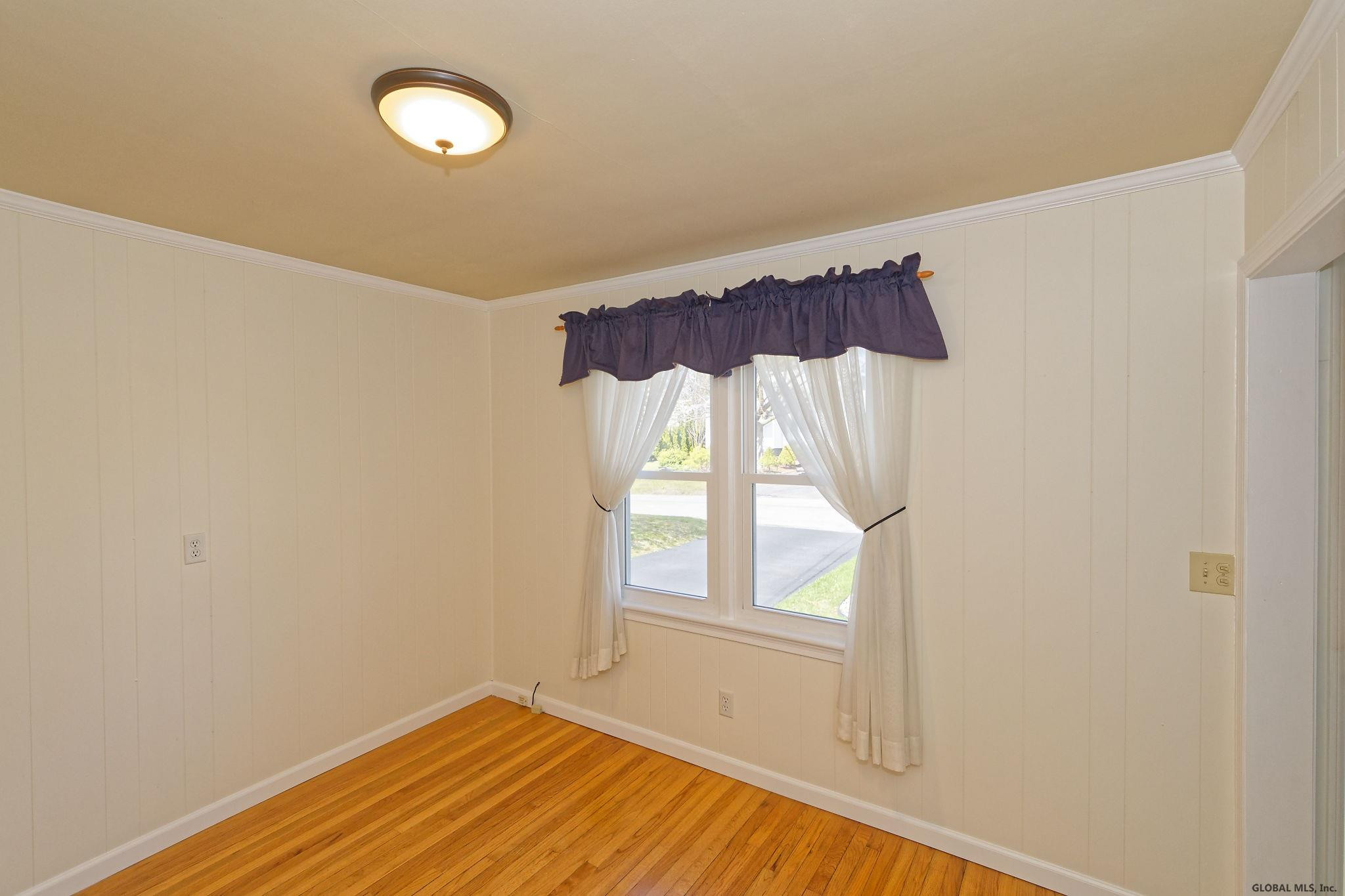 2914 Windermere Road Schenectady, NY 12304 - Photo 9 of 30 Photo 10