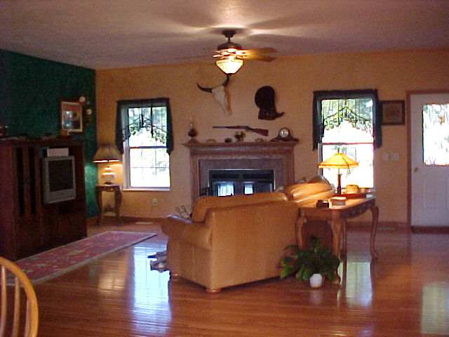 12921 West Yess Road Princeville, IL 61559 - Photo 5 of 7 Gallery Image 5