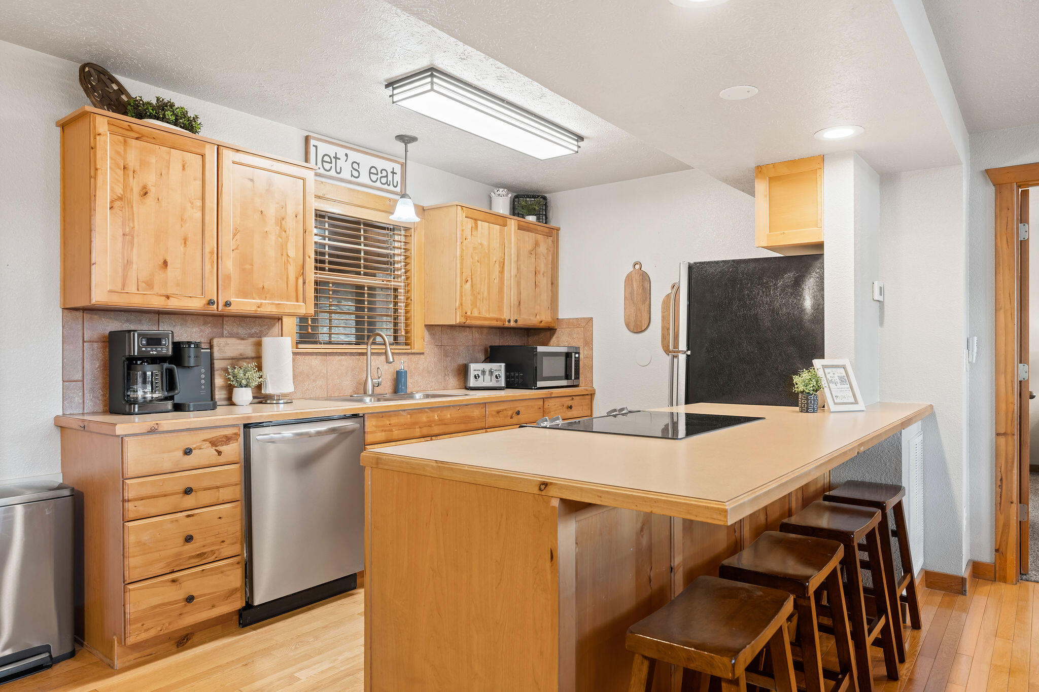 92 Cantwell Lane, Unit 82 Reeds Spring, MO 65737 - Photo 11 of 51 Kitchen