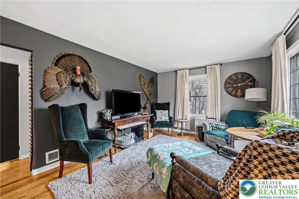 $319,900 | 2336 West Fairview Street, Allentown, PA 18104