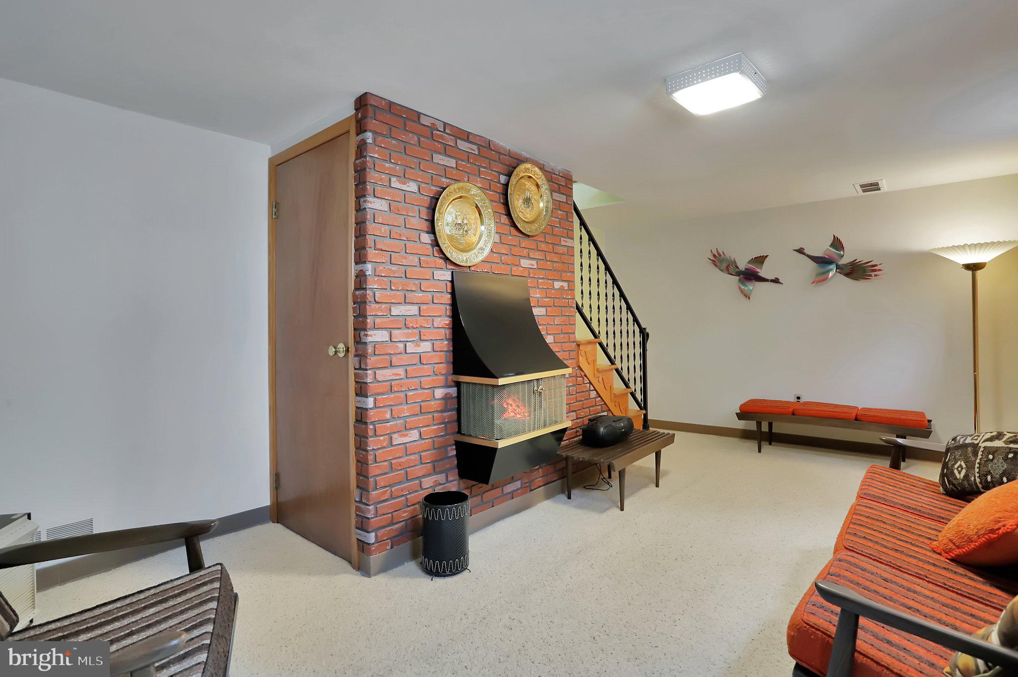 17818 Woodcrest Road Hagerstown, MD 21740 - Photo 26 of 39 Plenty of unfinished area to expand this room!