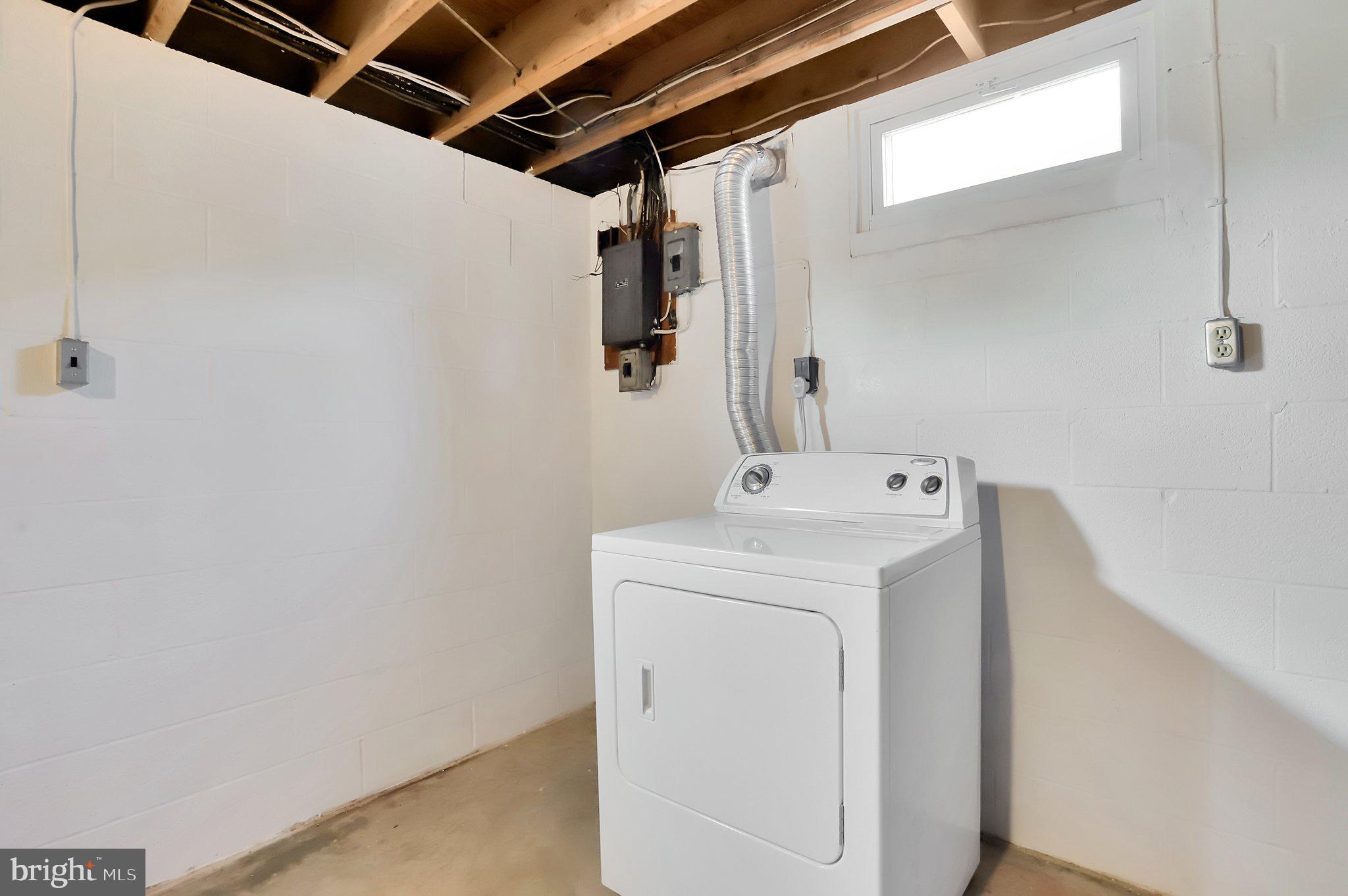 17818 Woodcrest Road Hagerstown, MD 21740 - Photo 28 of 39 Laundry area in basement