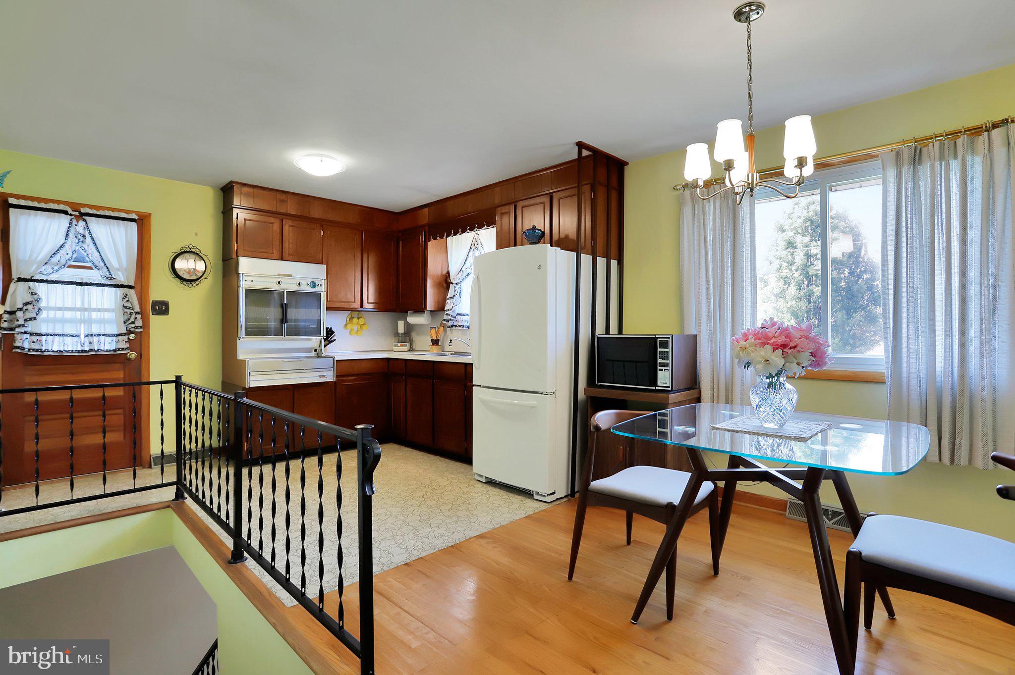 17818 Woodcrest Road Hagerstown, MD 21740 - Photo 7 of 39 Gallery Image 7