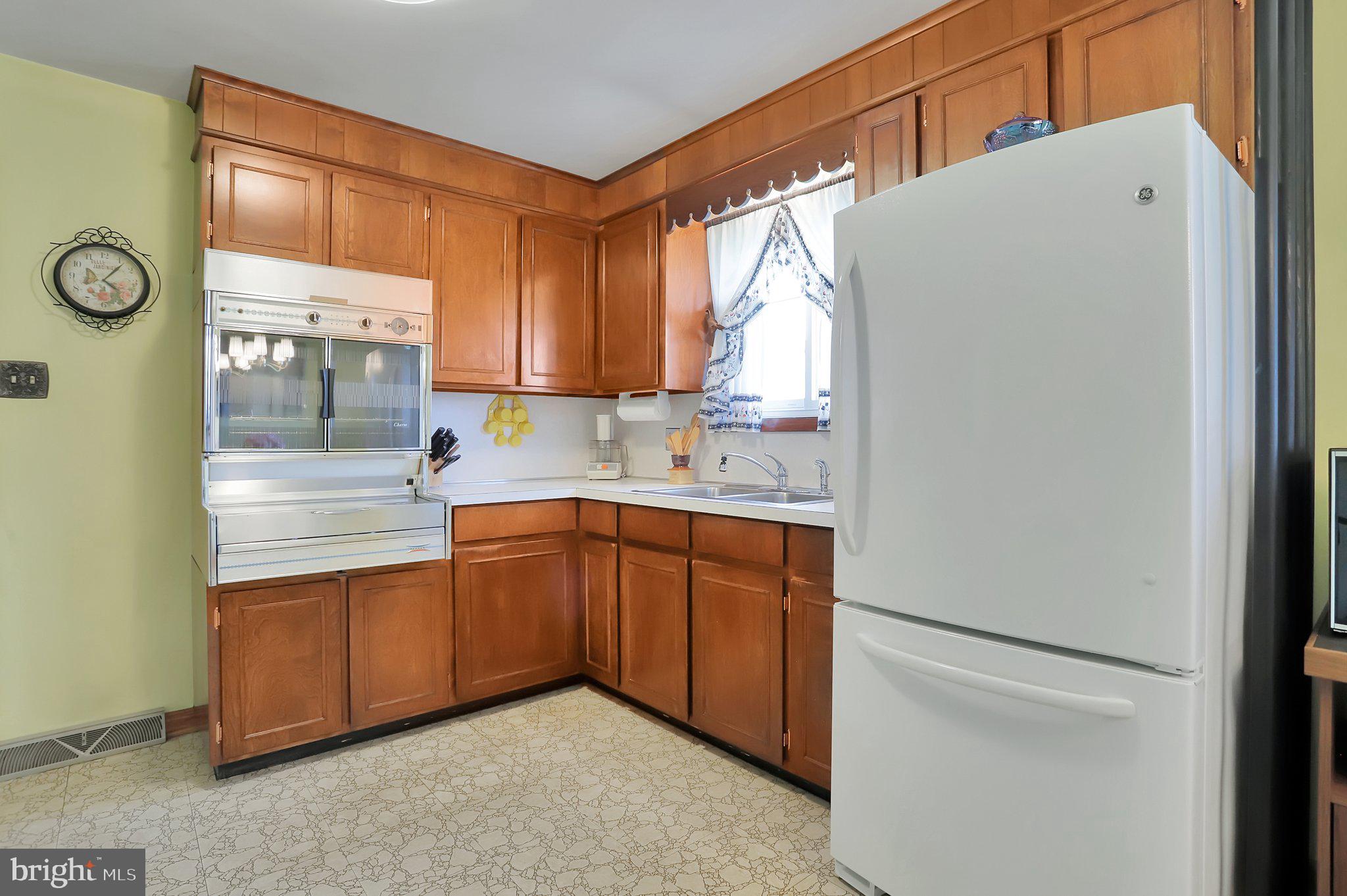 17818 Woodcrest Road Hagerstown, MD 21740 - Photo 9 of 39 Gallery Image 9