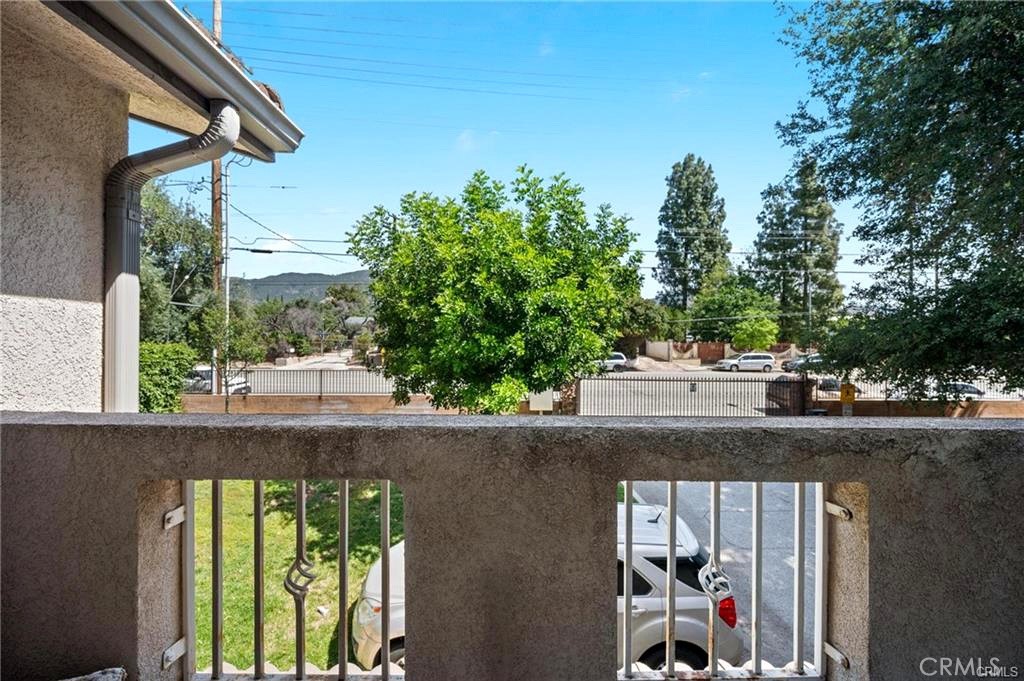 14661 Oak Road Sylmar, CA 91342 - Photo 16 of 23 Gallery Image 16