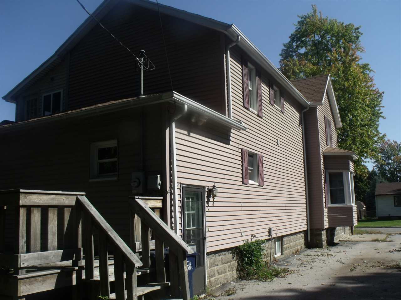 1504 McCormick Street, Unit 2 Bay City, MI 48708 - Photo 9 of 24 Gallery Image 9