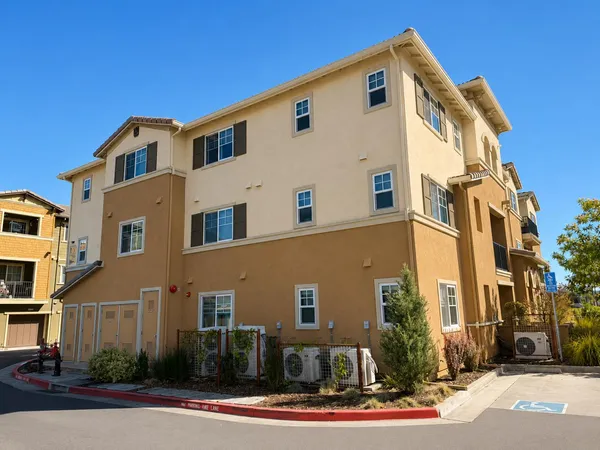 $399,999 | 1408 Mauro Pietro Drive, Unit 202, Petaluma, CA 94954
