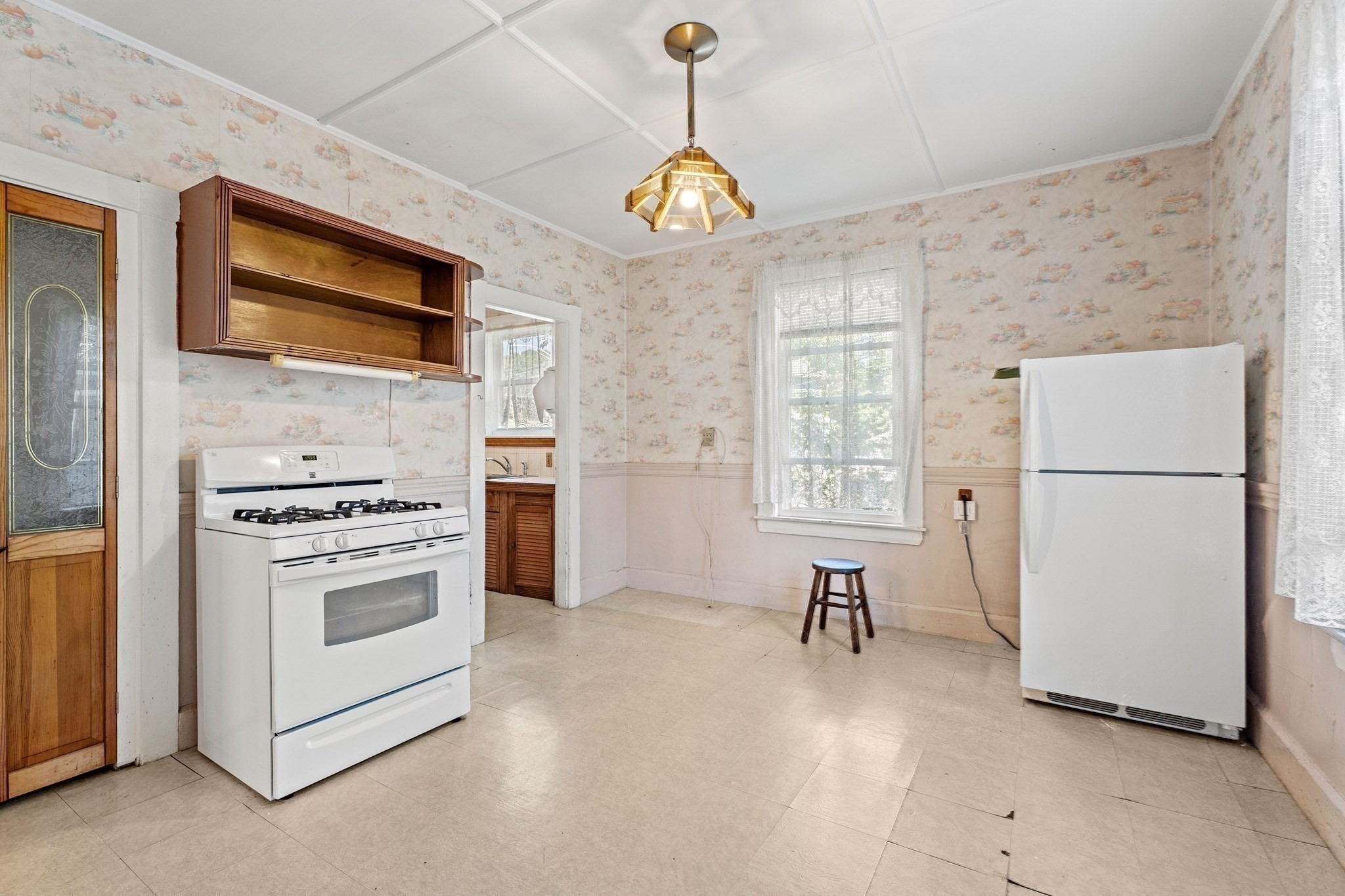 99 Farragut Road Swampscott, MA 01907 - Photo 11 of 29 Gallery Image 11