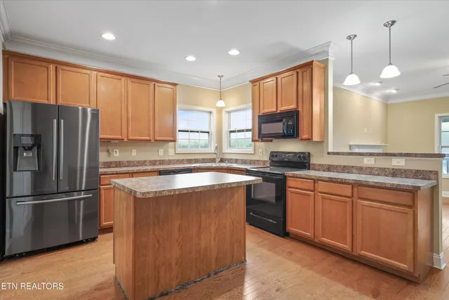 $409,900 | 1730 Point Wood Drive, Knoxville, TN 37920