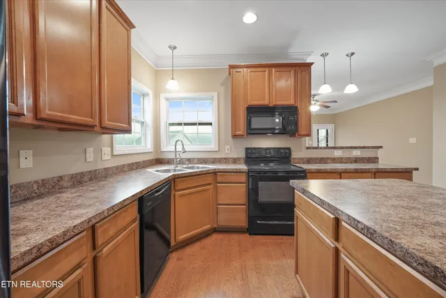 $409,900 | 1730 Point Wood Drive, Knoxville, TN 37920