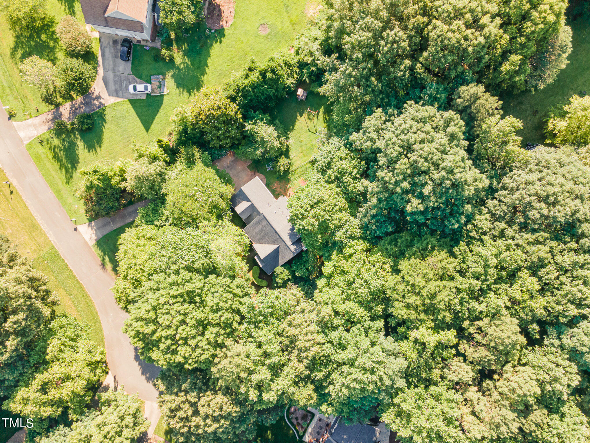 2805 London Bridge Court Raleigh, NC 27613 - Photo 32 of 35 027_dji_0002-edit