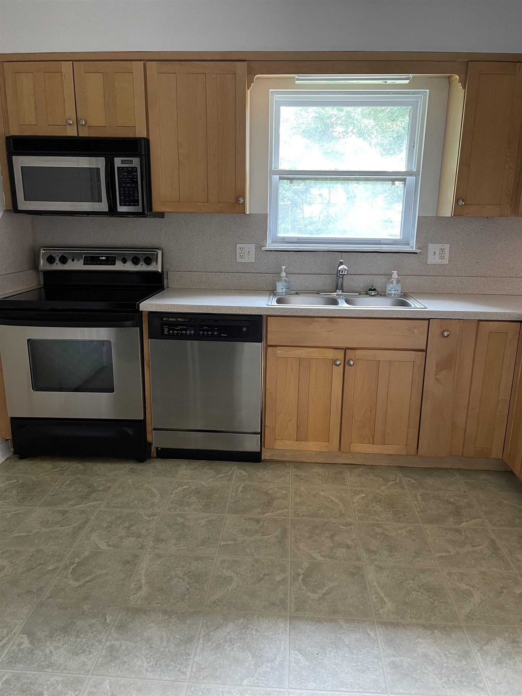 19195 Baldwin County Road 10 Foley, AL 36535 - Photo 15 of 24 Kitchen