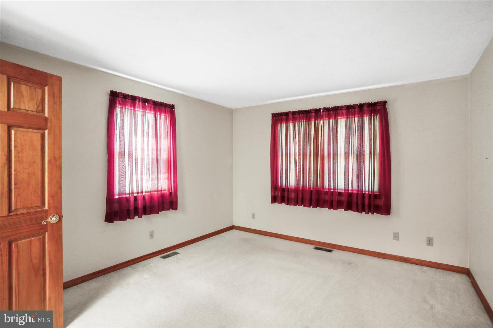 151 Timber Lane Hanover, PA 17331 - Photo 13 of 45 Gallery Image 13