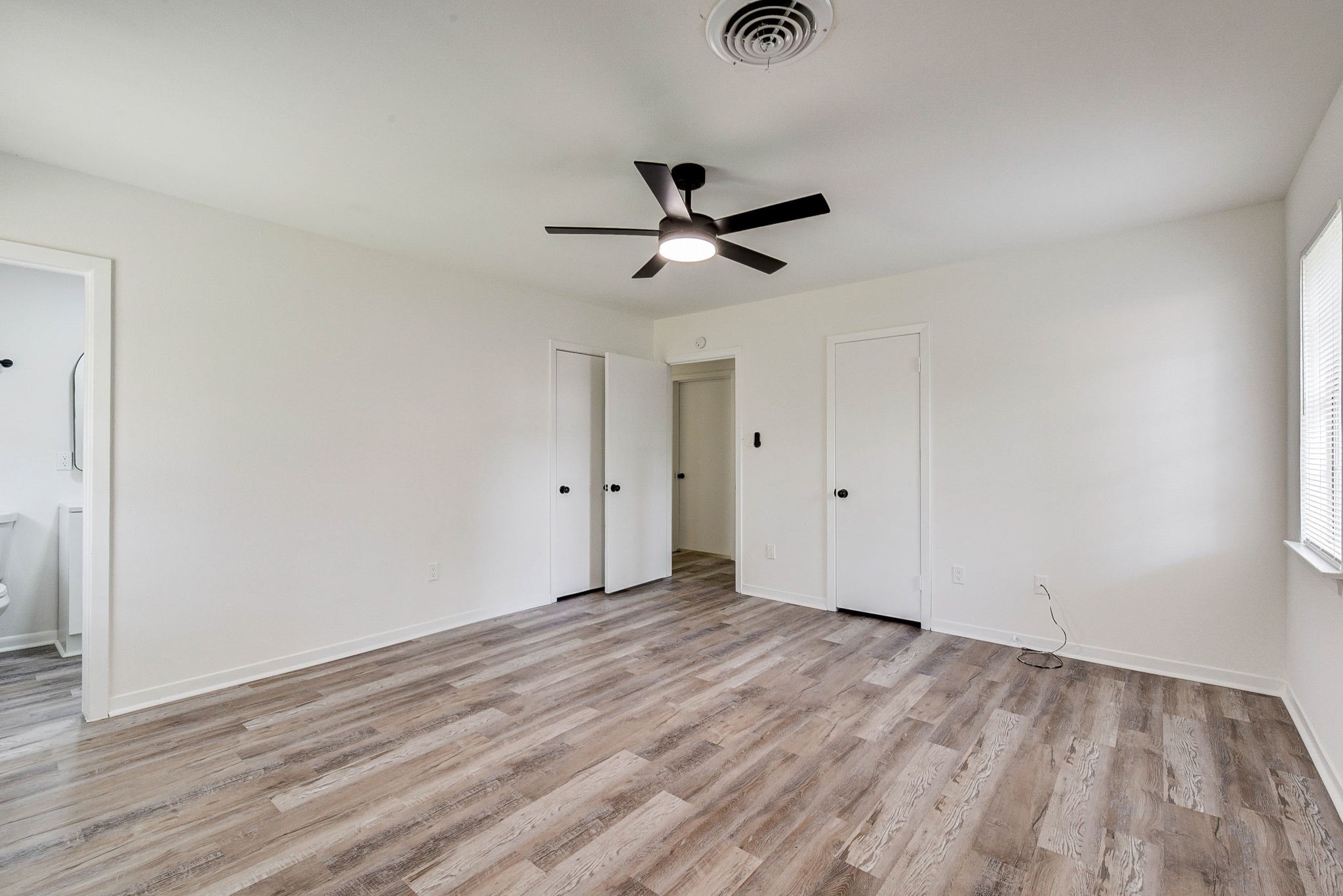 1703 North Roberson Street Conroe, TX 77301 - Photo 25 of 44