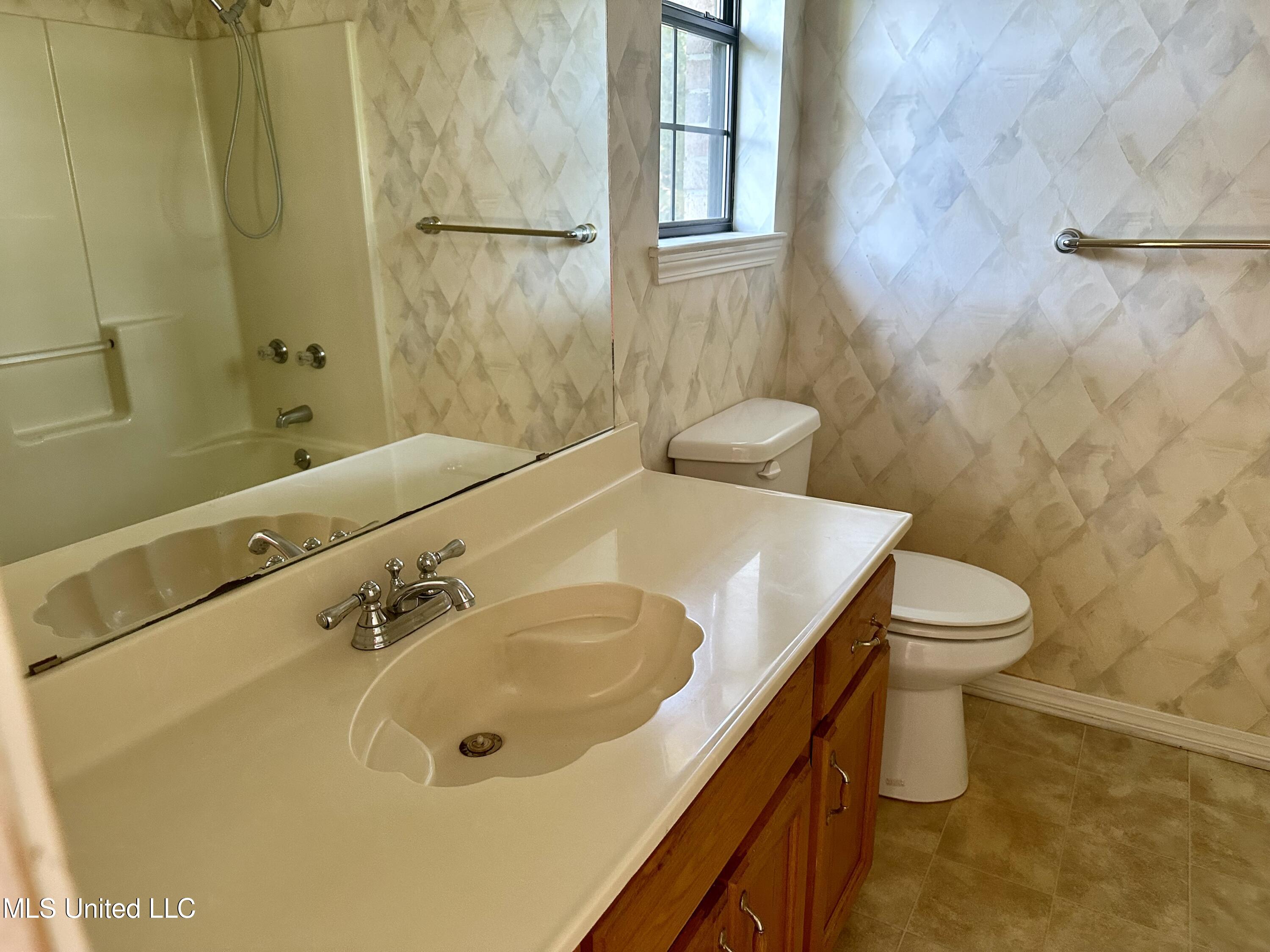 205 Ridgeview Drive Carriere, MS 39426 - Photo 12 of 21 IMG_9007