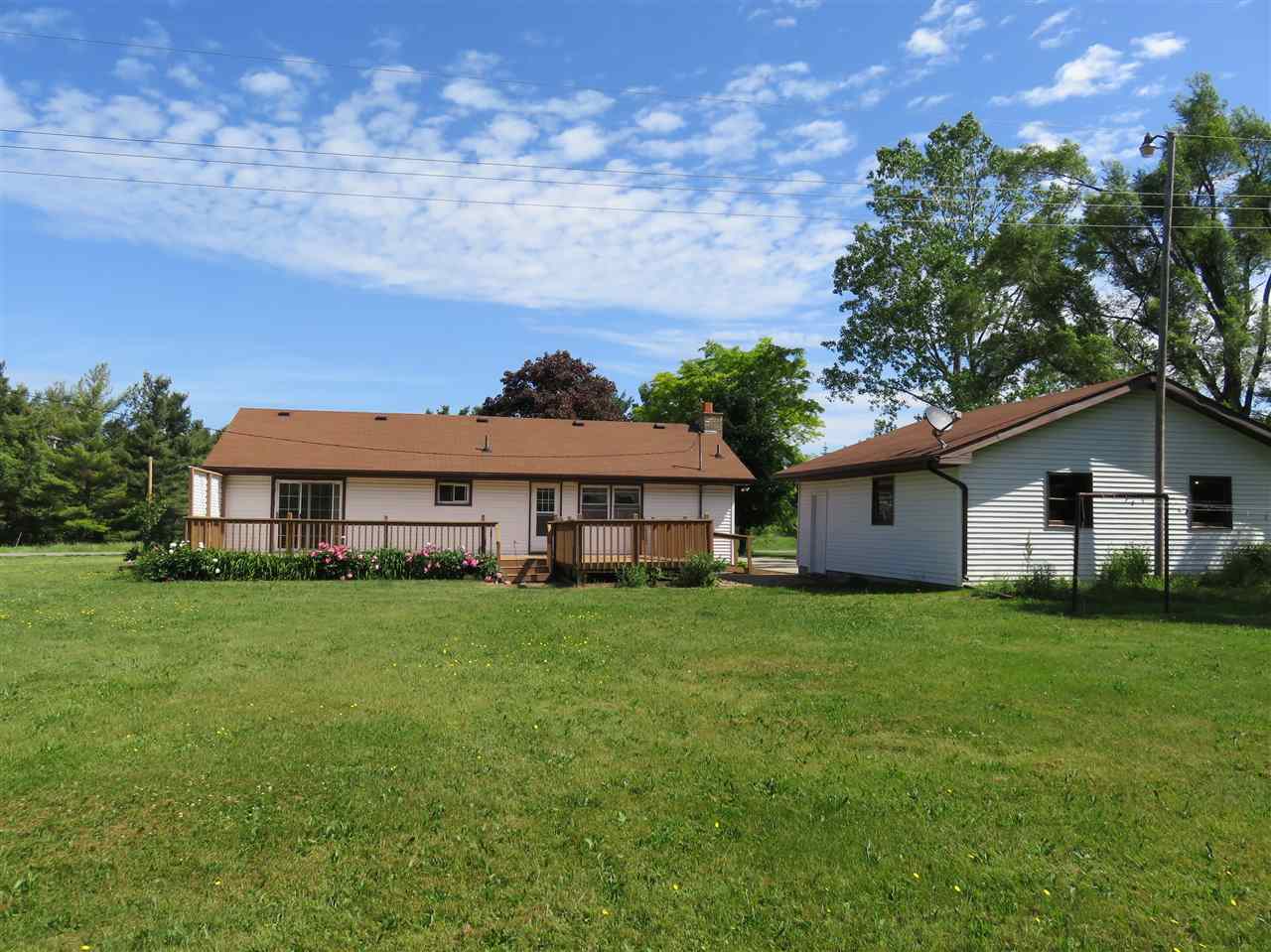 2190 Haslett Road Williamston, MI 48895 - Photo 18 of 19 31293077-17.JPG