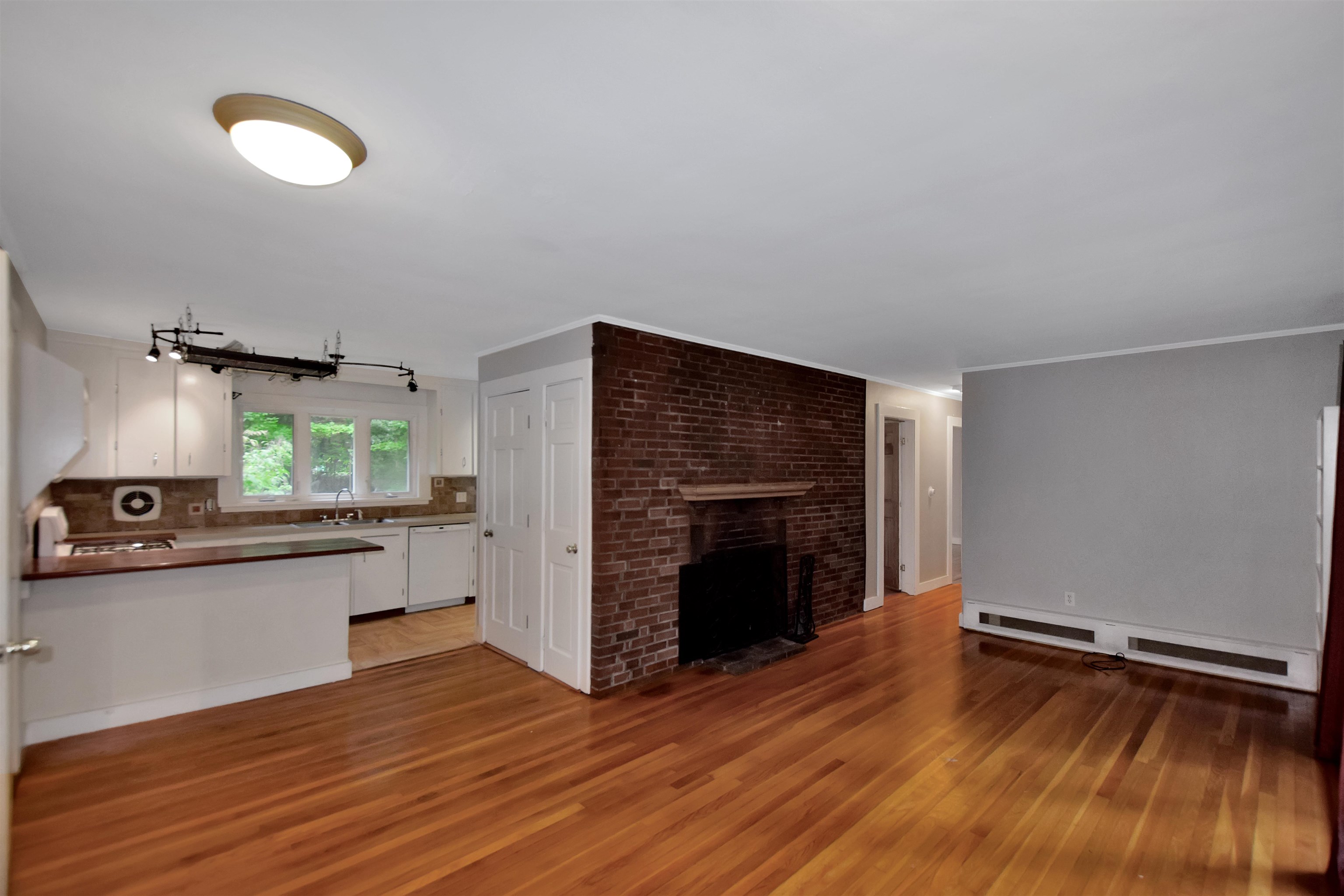 1 Pendexter Road Durham, NH 03824 - Photo 6 of 37