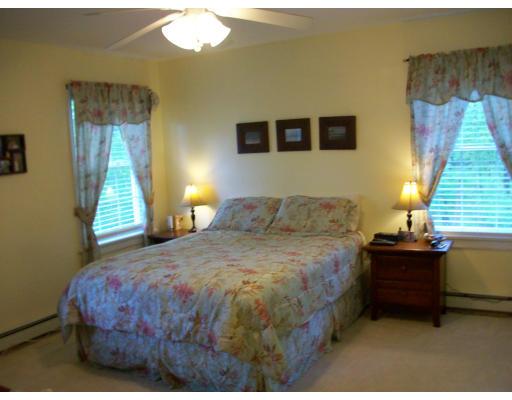 40 Harvest Road Reading, MA 01867 - Photo 15 of 18 Gallery Image 15