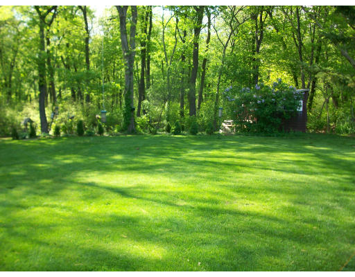 40 Harvest Road Reading, MA 01867 - Photo 4 of 18 Gallery Image 4
