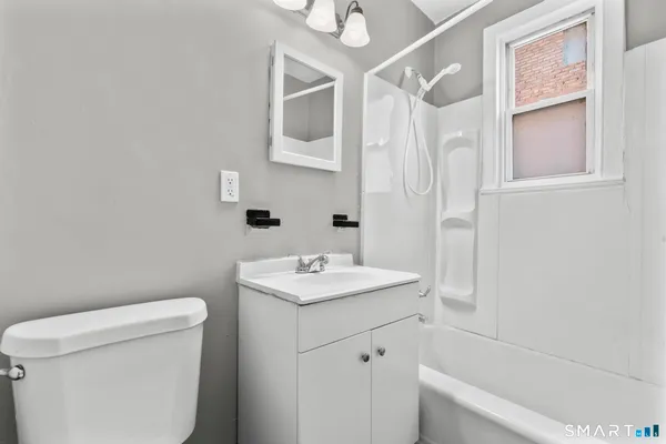 $1,350 | 313 High Street, Unit 1N, New Britain, CT 06051