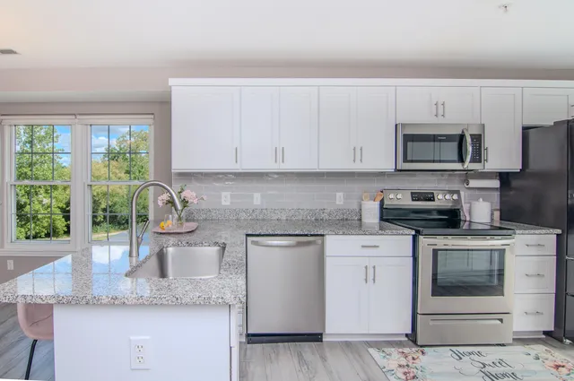 $2,400 | 1892 Lindsay Lane, Ann Arbor, MI 48104