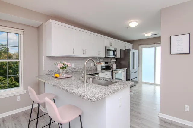 $2,400 | 1892 Lindsay Lane, Ann Arbor, MI 48104