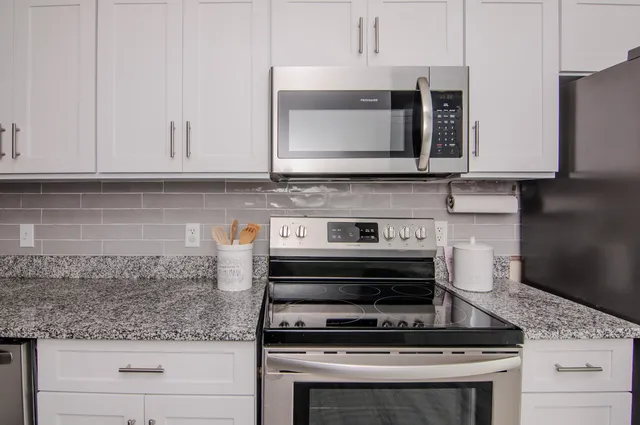 $2,400 | 1892 Lindsay Lane, Ann Arbor, MI 48104