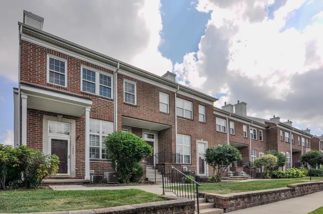 $2,400 | 1892 Lindsay Lane, Ann Arbor, MI 48104