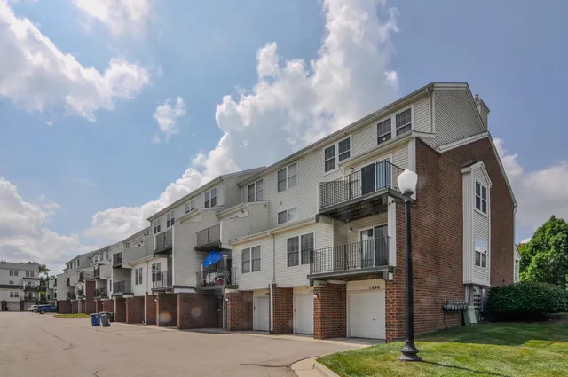 $2,400 | 1892 Lindsay Lane, Ann Arbor, MI 48104