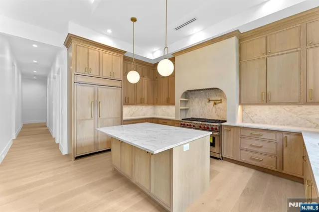 $2,649,000 | 156 Stuart Street, Paramus, NJ 07652