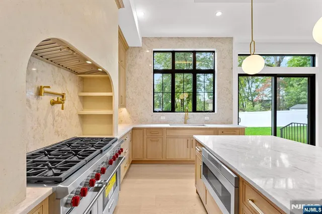 $2,649,000 | 156 Stuart Street, Paramus, NJ 07652