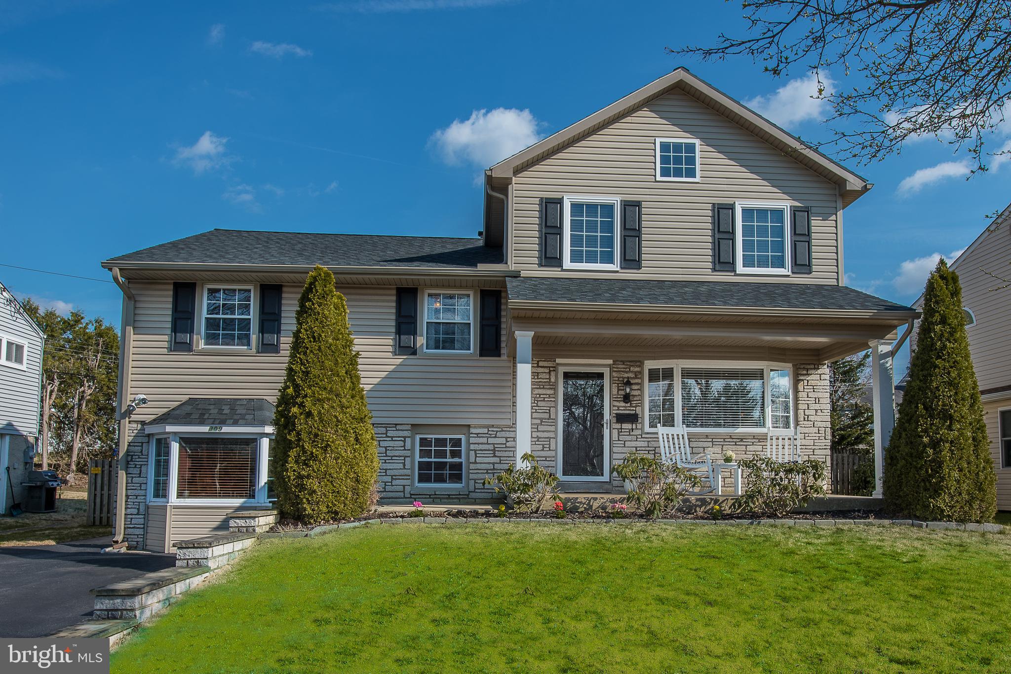 309 Rockingham Road Bryn Mawr, PA 19010 - Photo 1 of 40