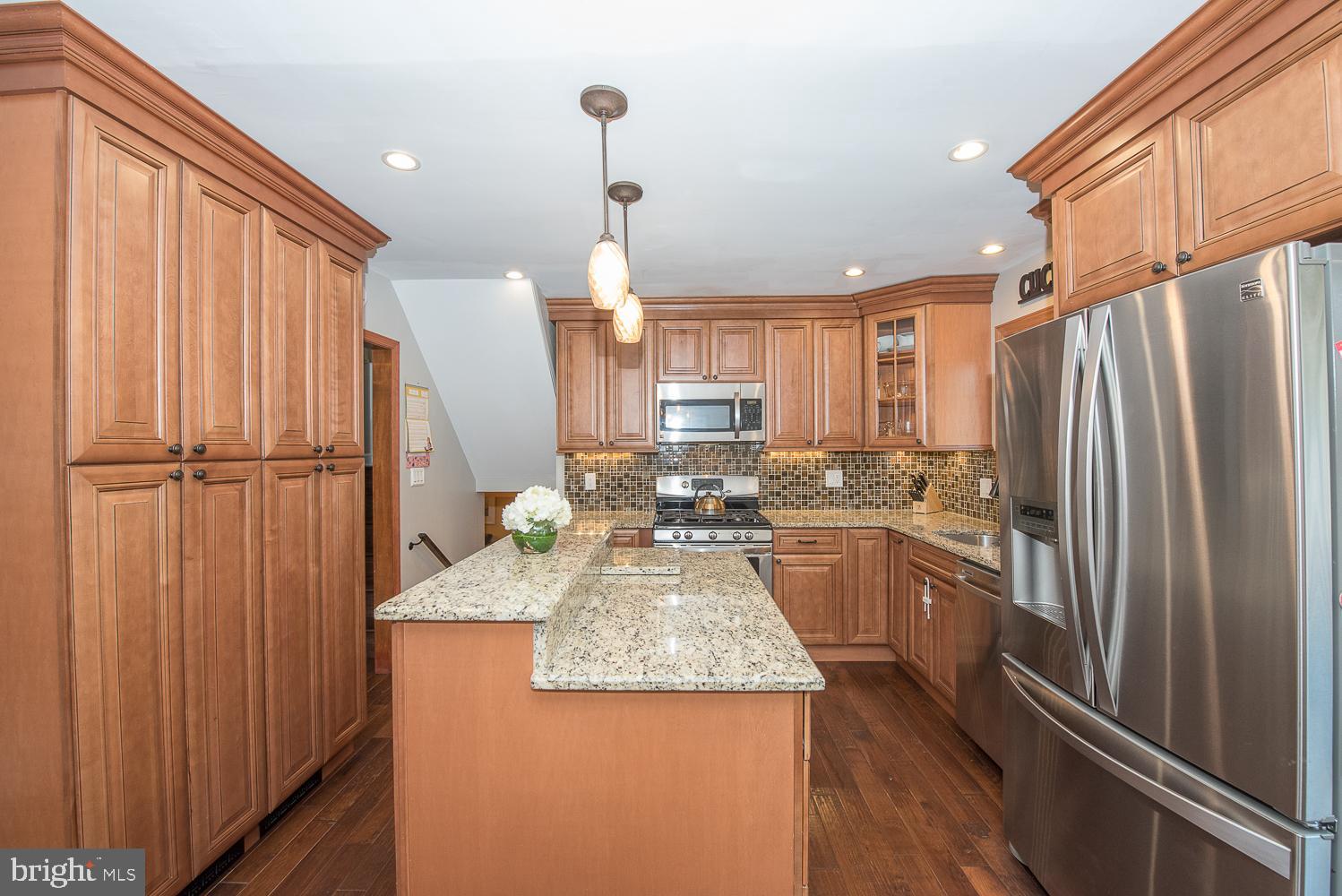309 Rockingham Road Bryn Mawr, PA 19010 - Photo 11 of 40