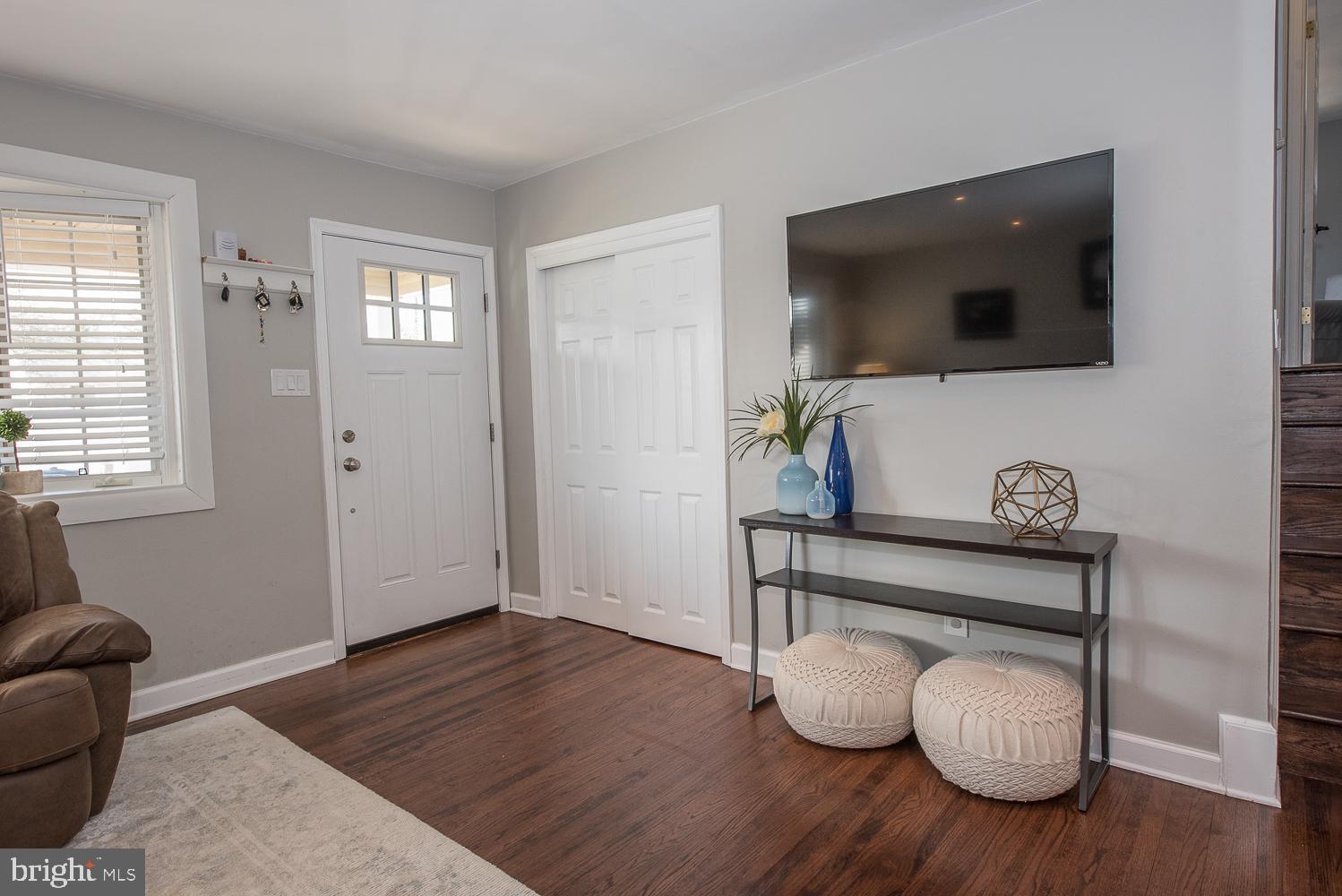 309 Rockingham Road Bryn Mawr, PA 19010 - Photo 3 of 40
