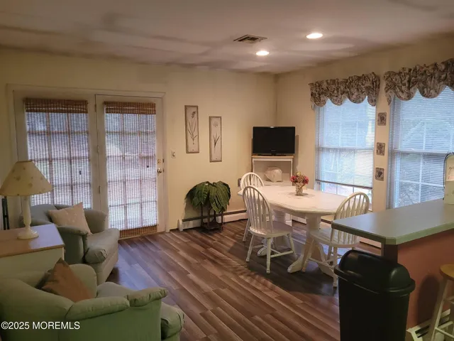 $275,000 | 7 Le Lamentin Drive, Toms River, NJ 08757