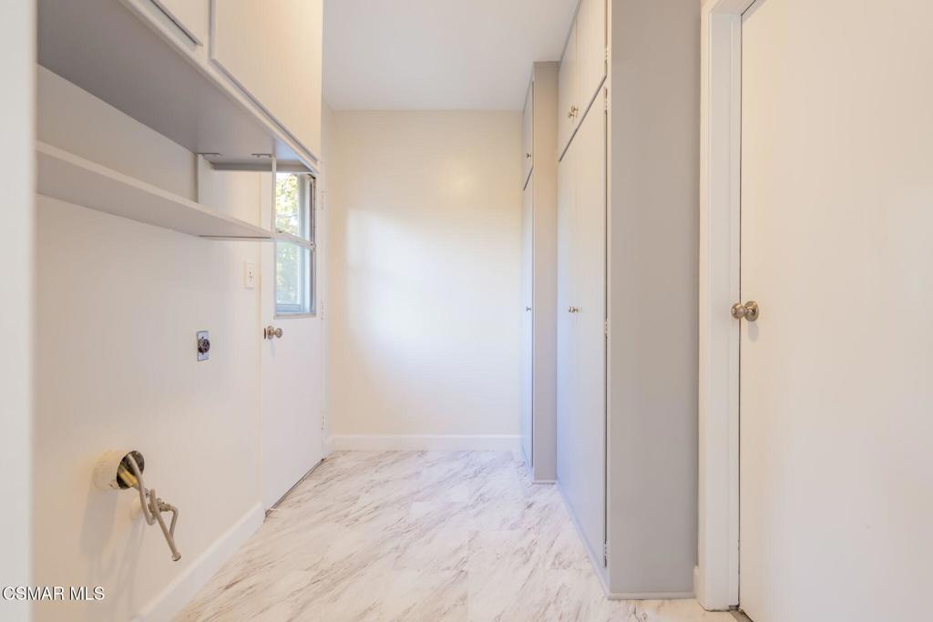 2085 Rayshire Street Thousand Oaks, CA 91362 - Photo 35 of 49