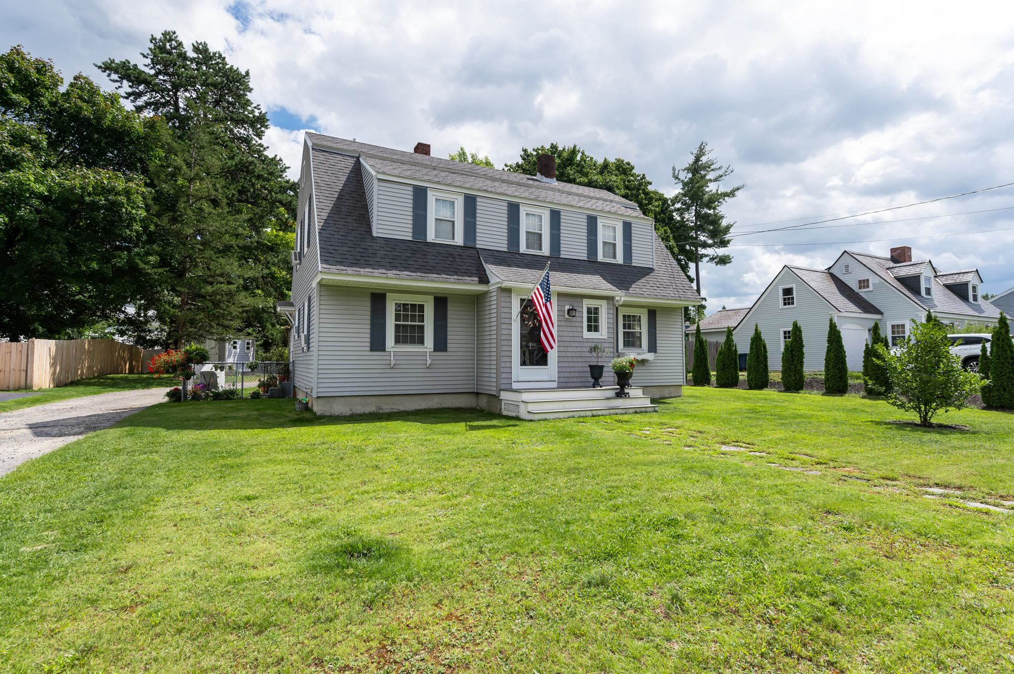 4 East Dunstable Road Nashua, NH 03060 - Photo 1 of 48 Gallery Image 1