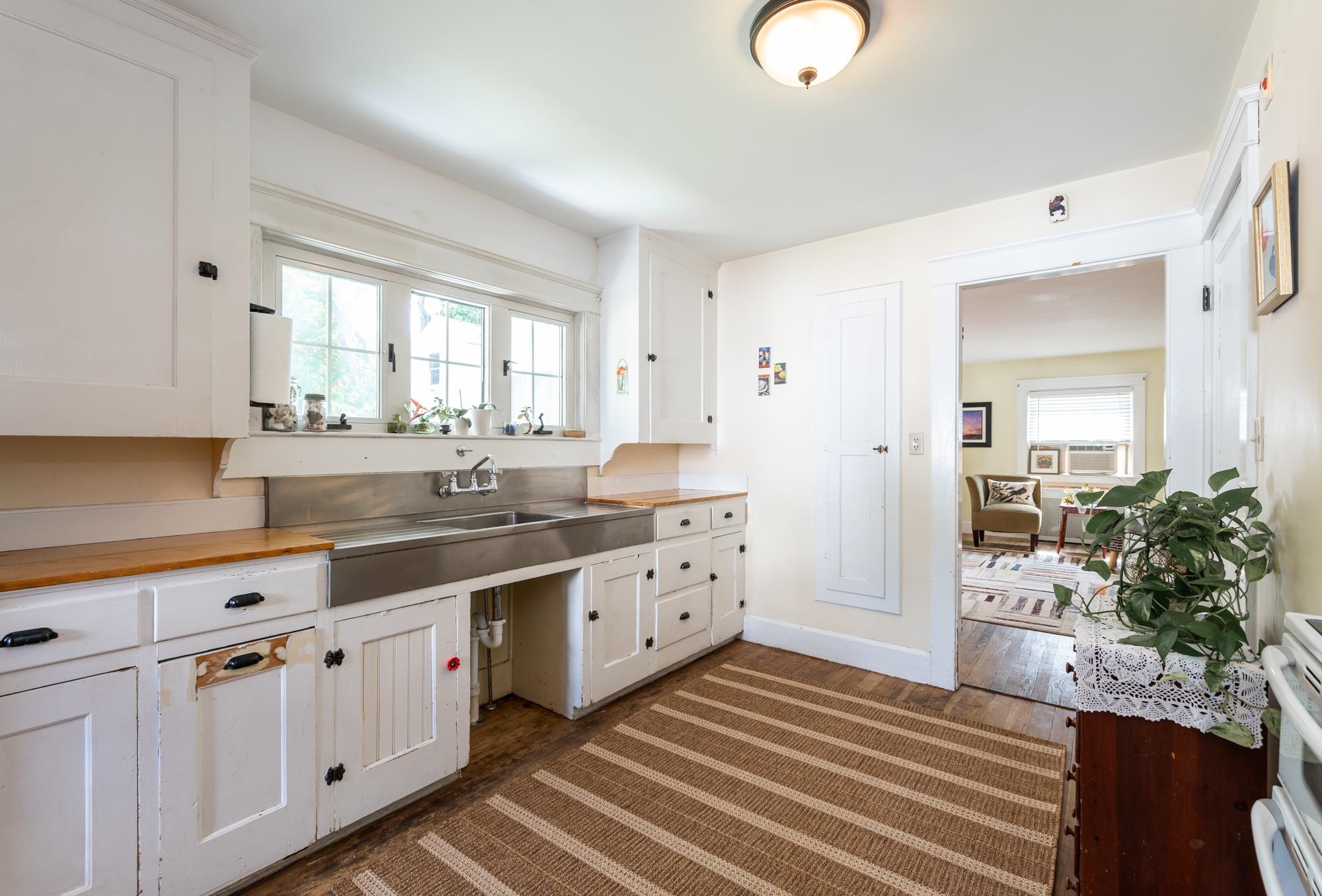 4 East Dunstable Road Nashua, NH 03060 - Photo 12 of 48 Gallery Image 12