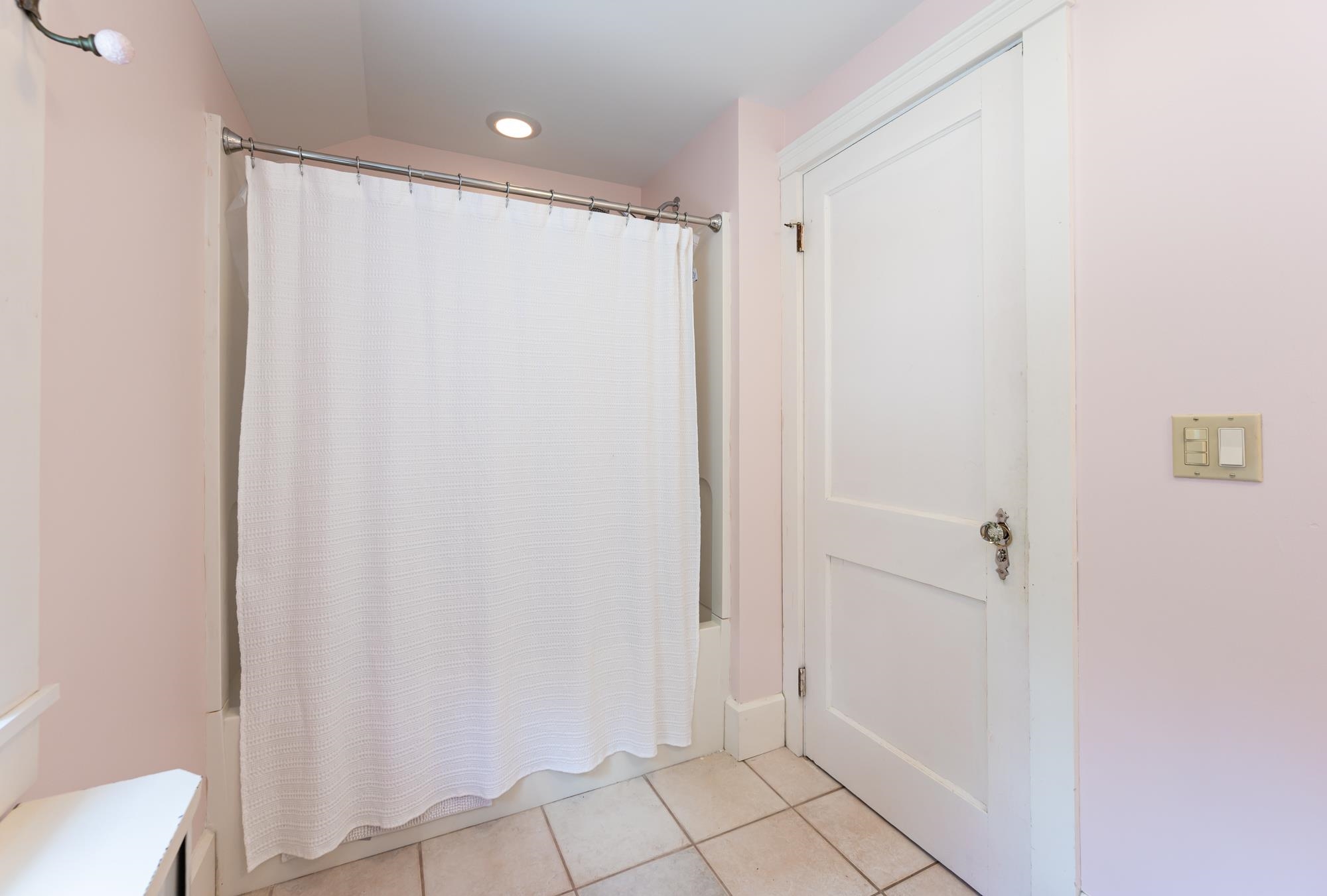 4 East Dunstable Road Nashua, NH 03060 - Photo 27 of 48 Gallery Image 27