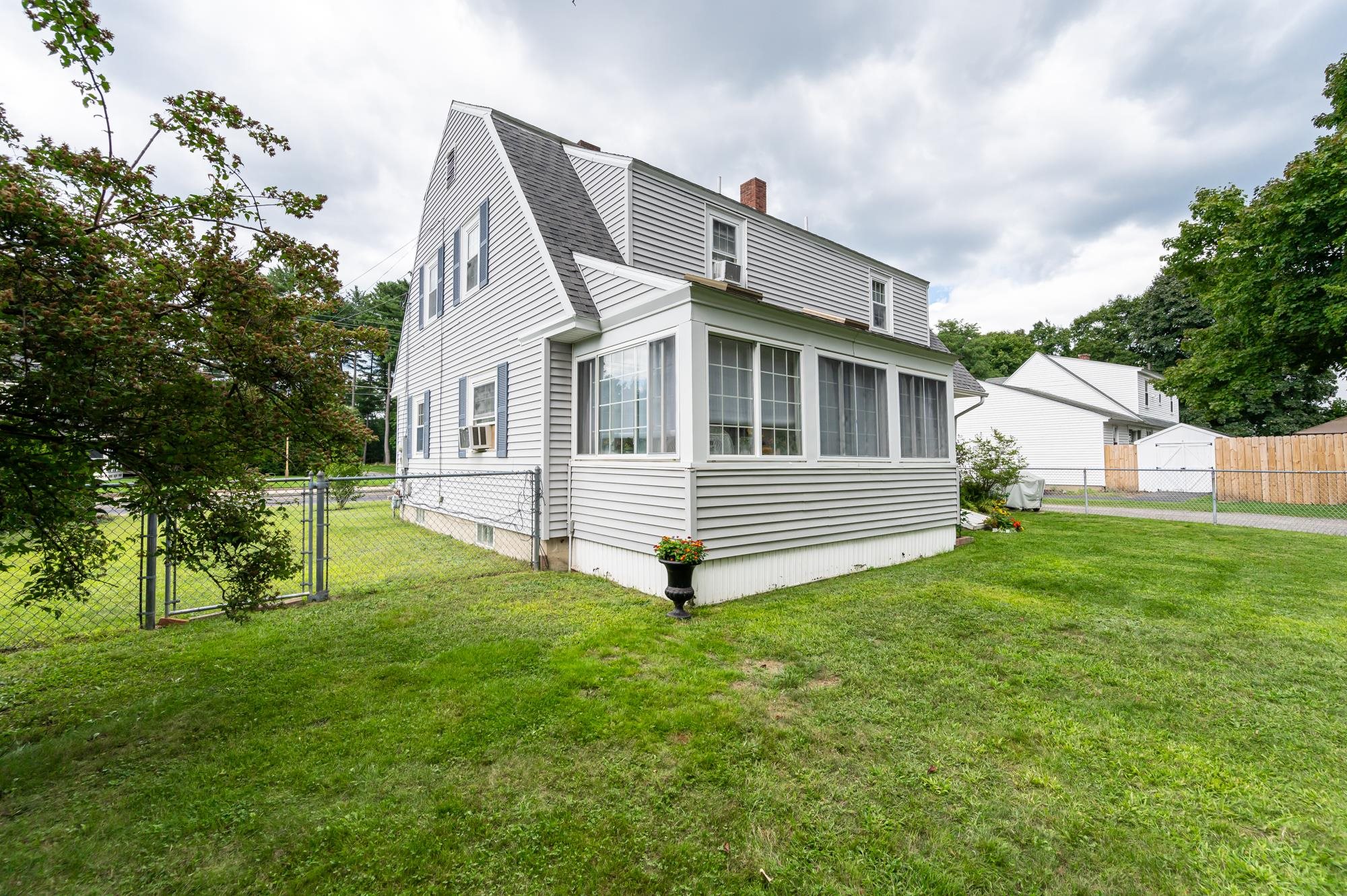 4 East Dunstable Road Nashua, NH 03060 - Photo 6 of 48 Gallery Image 6
