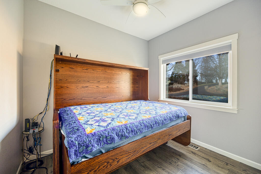 11264 Kestrel Road Klamath Falls, OR 97601 - Photo 17 of 34 Second Bedroom With Murphy Bed Down
