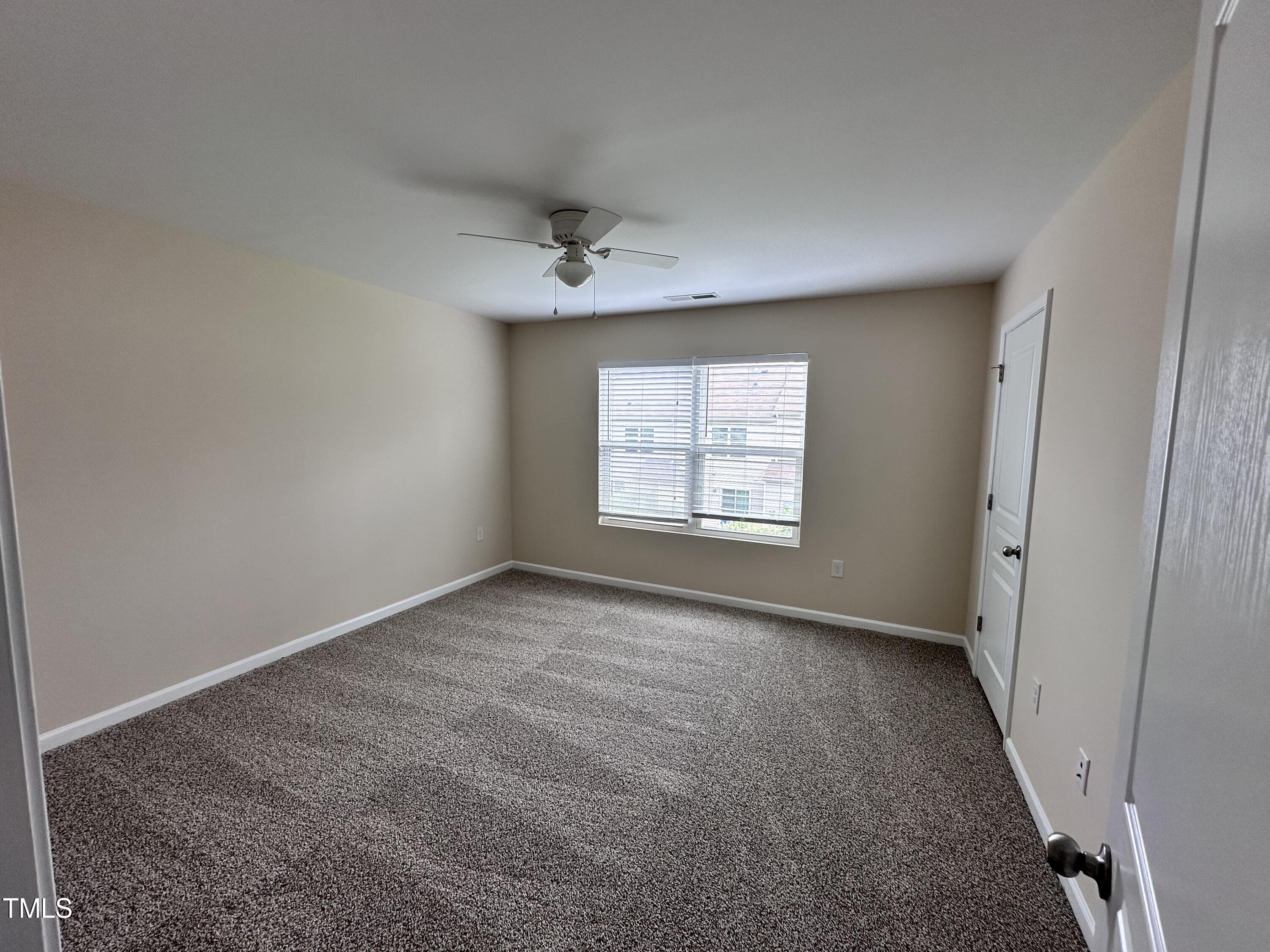 3909 Swinton Street Raleigh, NC 27616 - Photo 13 of 28 IMG_9004