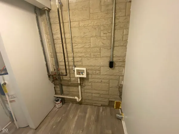 $1,400 | 410 North 20th Avenue, Beech Grove, IN 46107